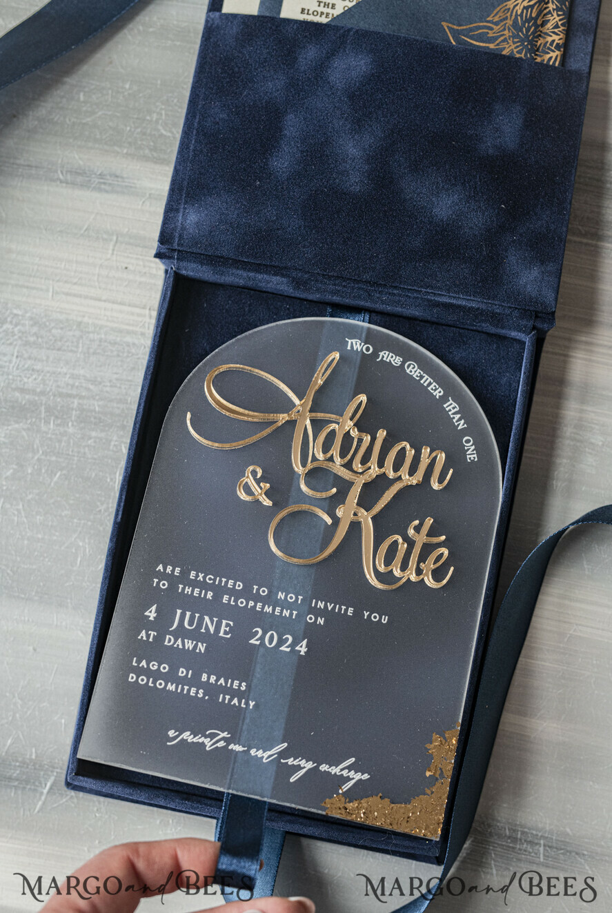 WEDDING INVITATIONS Invitations for VIP/ boxed Invites for Parents Vip Navy Blue Gold Foil Wedding Invitations in velvet box, Plexi Glamour Wedding Invitation Suite Luxury Box, Romantic Velvet Wedding Cards, Bespoke Golden Invites