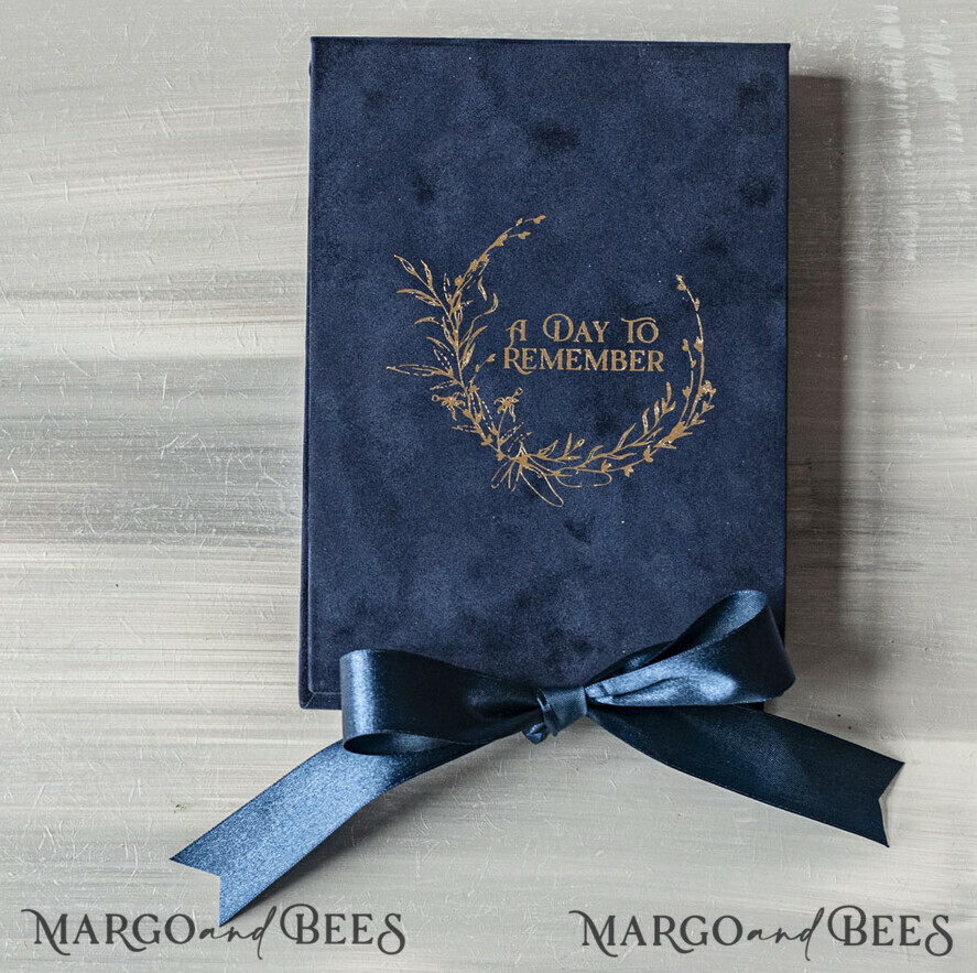 WEDDING INVITATIONS Invitations for VIP/ boxed Invites for Parents Vip Navy Blue Gold Foil Wedding Invitations in velvet box, Plexi Glamour Wedding Invitation Suite Luxury Box, Romantic Velvet Wedding Cards, Bespoke Golden Invites