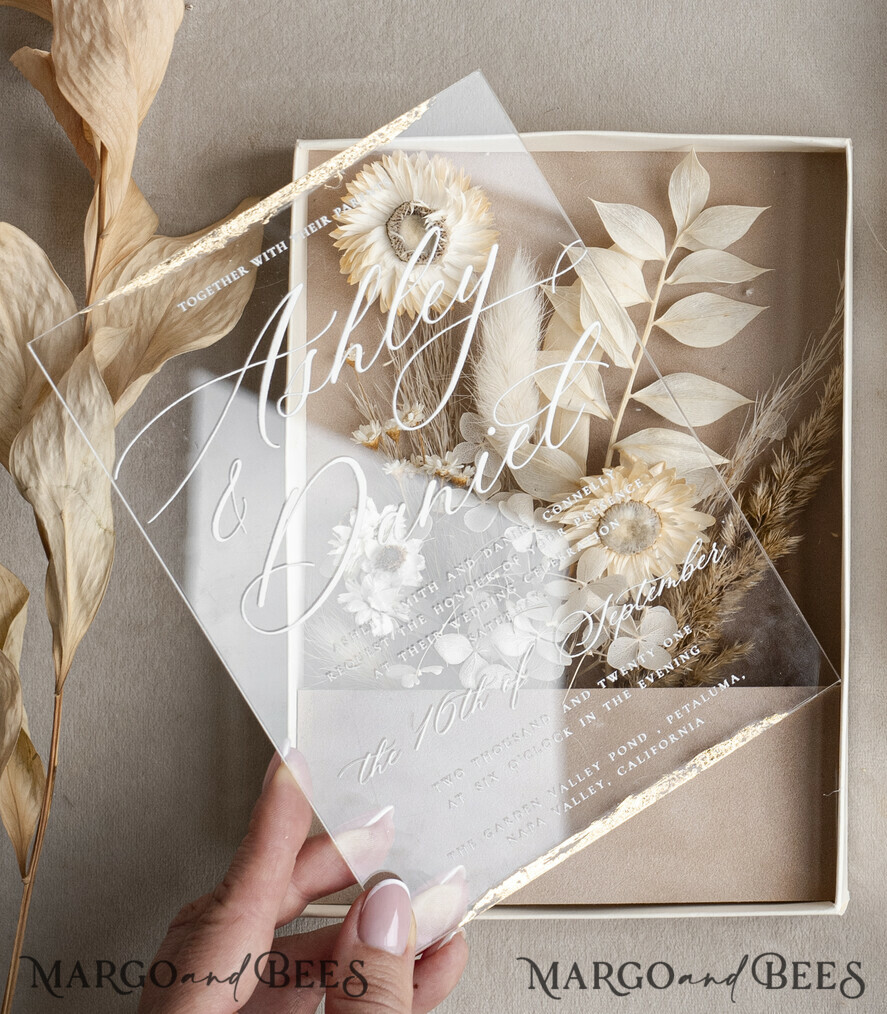 WEDDING INVITATIONS Invitations for VIP/ boxed Invites for Parents Natural Dried Flowers Wedding Invitations in velvet box, Plexi Glamour Boxed Wedding Invitation Suite Luxury, Romantic Velvet Wedding Cards, Bespoke Golden Invites