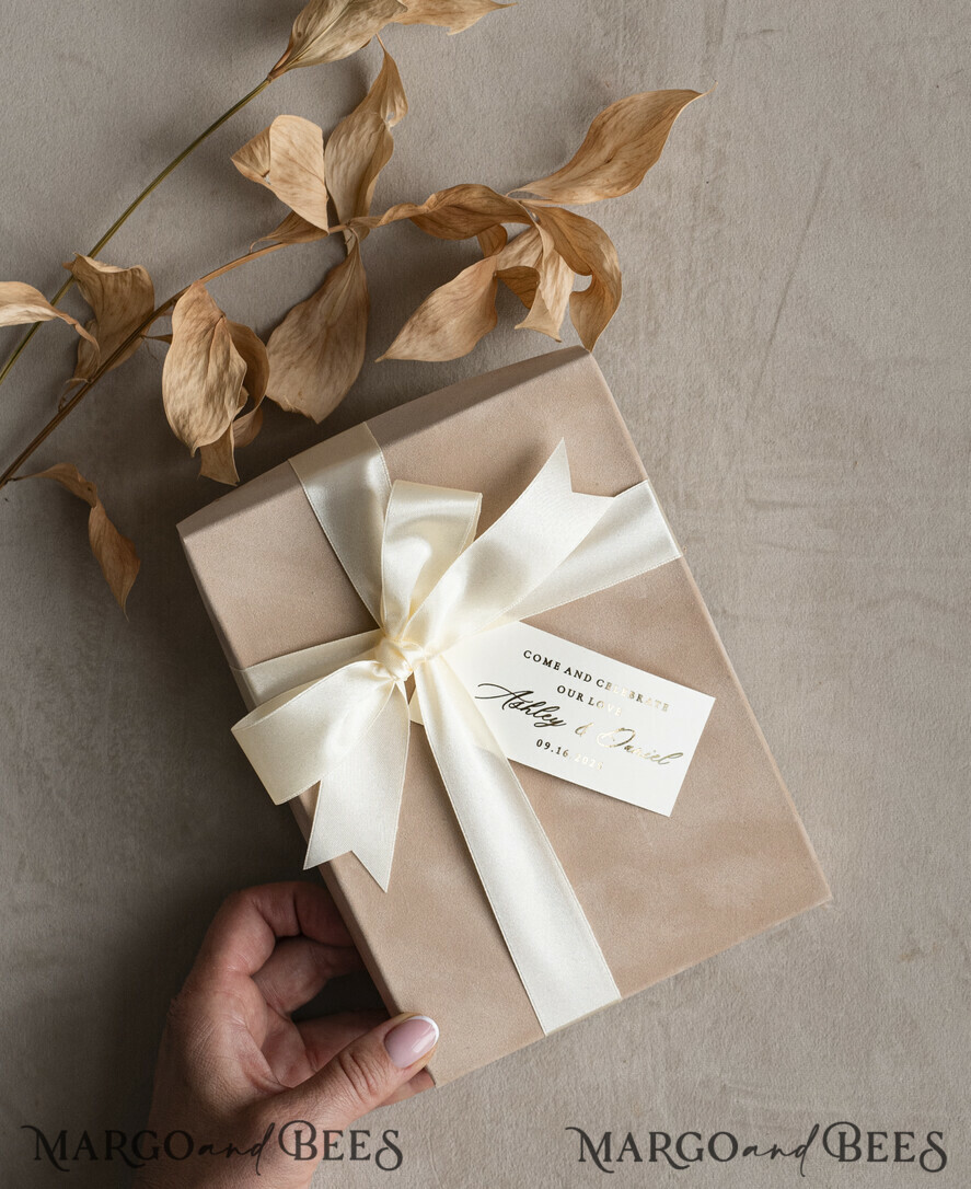WEDDING INVITATIONS Invitations for VIP/ boxed Invites for Parents Natural Dried Flowers Wedding Invitations in velvet box, Plexi Glamour Boxed Wedding Invitation Suite Luxury, Romantic Velvet Wedding Cards, Bespoke Golden Invites