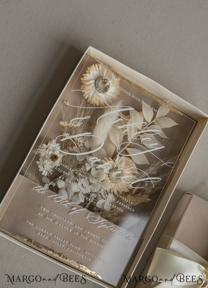 WEDDING INVITATIONS Invitations for VIP/ boxed Invites for Parents Natural Dried Flowers Wedding Invitations in velvet box, Plexi Glamour Boxed Wedding Invitation Suite Luxury, Romantic Velvet Wedding Cards, Bespoke Golden Invites