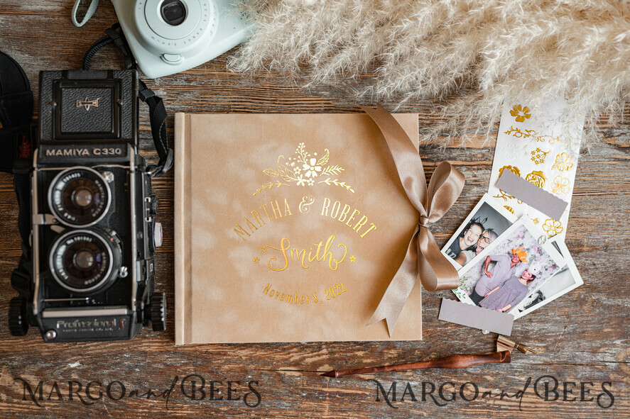 HOCHZEITS-GÄSTEBÜCHER Samtkissen Instax Gästebuch Nude Boho Instax Samt Hochzeitsgästebuch Gold, Beige Sofort-Hochzeitsgästebuch, Polaroid Samt Gästebuch Taupe Goldene Hochzeit