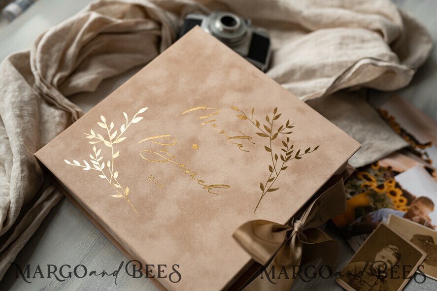 HOCHZEITS-GÄSTEBÜCHER Box mit Urlaub nicht für das Brautpaar gold beige tan Alternative Gästebuch Hochzeits Mad Lib Blätter in Samtbox Hochzeitsrat Mad Lib Box Instax Hinterlasse eine Notiz für Braut und Bräutigam Personalisierte Box