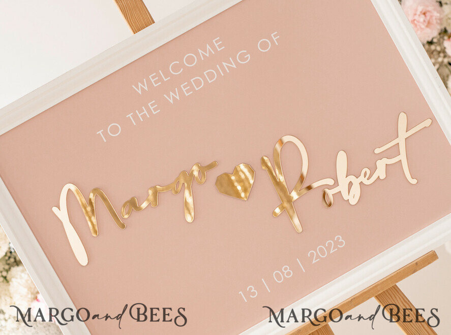 TABLE PLANS AND WEDDING WELCOME SIGNS plexi gold / velvet Blush and Gold Modern Acrylic wedding welcome sign, 3d Elegant wedding welcome signs - Wedding Reception Decor, Wedding Table Plan in White Frame, Wedding Decoration with golden letters - Reception Signage - Custom Ceremony Sign BpPXSet