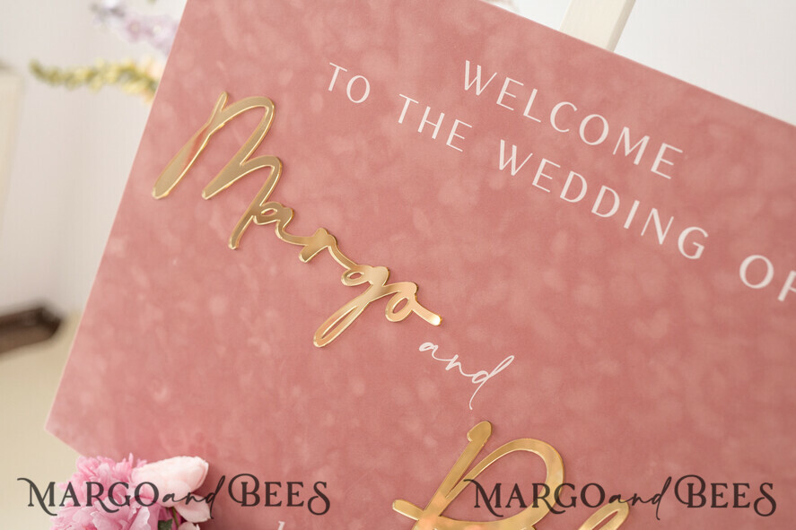 TABLE PLANS AND WEDDING WELCOME SIGNS plexi gold / velvet Luxury Velvet blush pink Wedding Welcome Sign, Golden Wedding Decor, Personalised Wedding Sign, Wedding Gift, Welcome Wedding Board BpPXSet