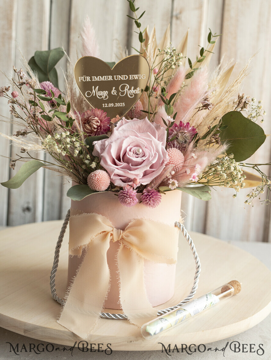 NEWLY WEDS COUPLE GIFTS Geldgeschenk zur Hochzeit Geschenkschachtel für Geld Geldgeschenk zur Hochzeit mit Strauß aus Trockenblumen personalisiert