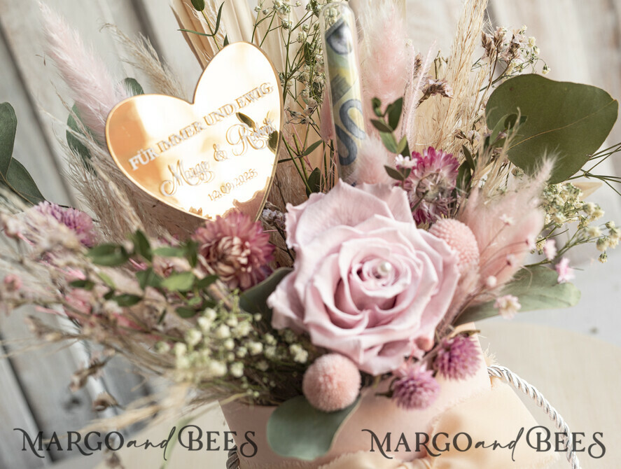 NEWLY WEDS COUPLE GIFTS Geldgeschenk zur Hochzeit Geschenkschachtel für Geld Geldgeschenk zur Hochzeit mit Strauß aus Trockenblumen personalisiert