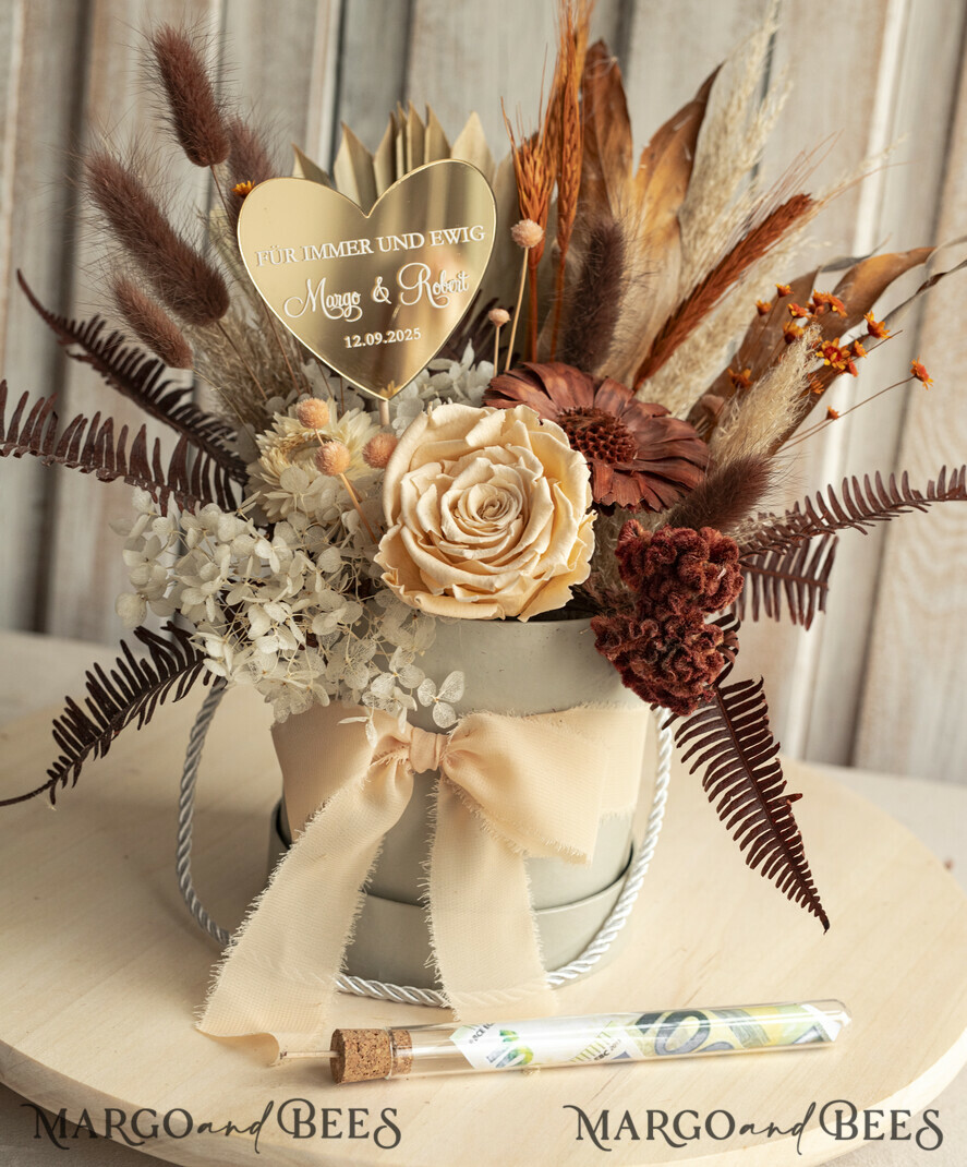 NEWLY WEDS COUPLE GIFTS Geldgeschenk zur Hochzeit Geschenkschachtel für Geld Geldgeschenk zur Hochzeit mit Strauß aus Trockenblumen personalisiert