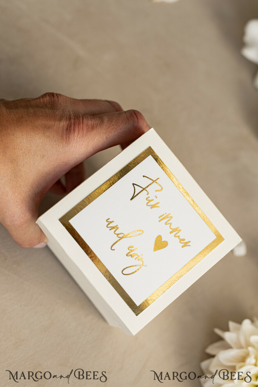 NEWLY WEDS COUPLE GIFTS Geldgeschenk zur Hochzeit Mini Geldgeschenk zur Hochzeit – Kleines Box mit großer Wirkung Kleines Geldgeschenk zur Hochzeit Exploding Box mit Pralinen