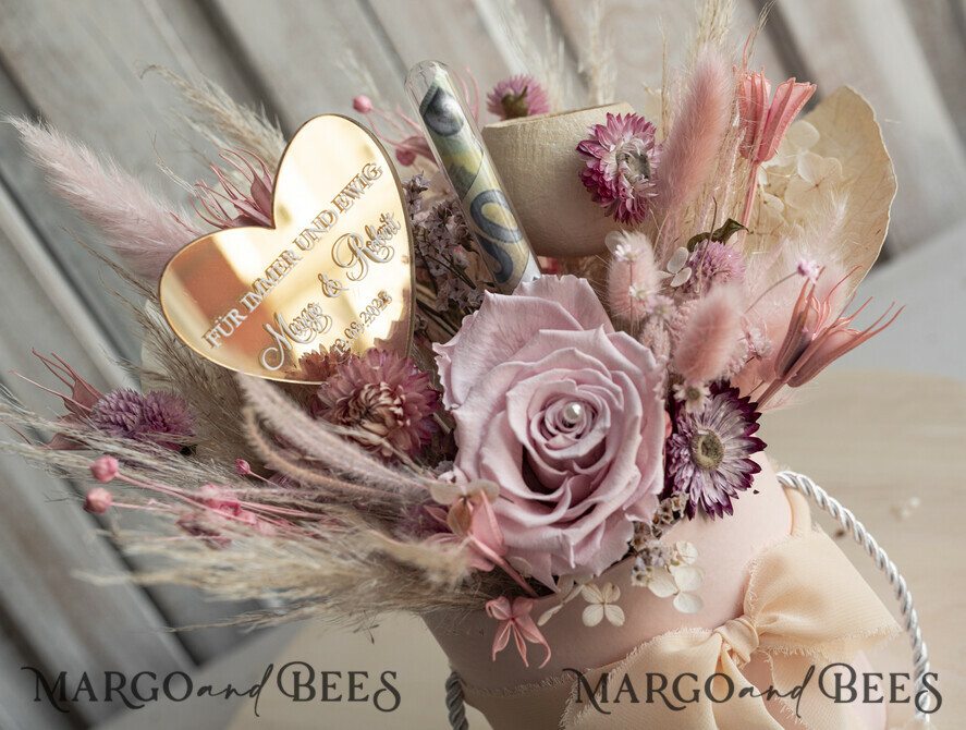 NEWLY WEDS COUPLE GIFTS Geldgeschenk zur Hochzeit Geschenkschachtel für Geld Geldgeschenk zur Hochzeit mit Strauß aus Trockenblumen personalisiert