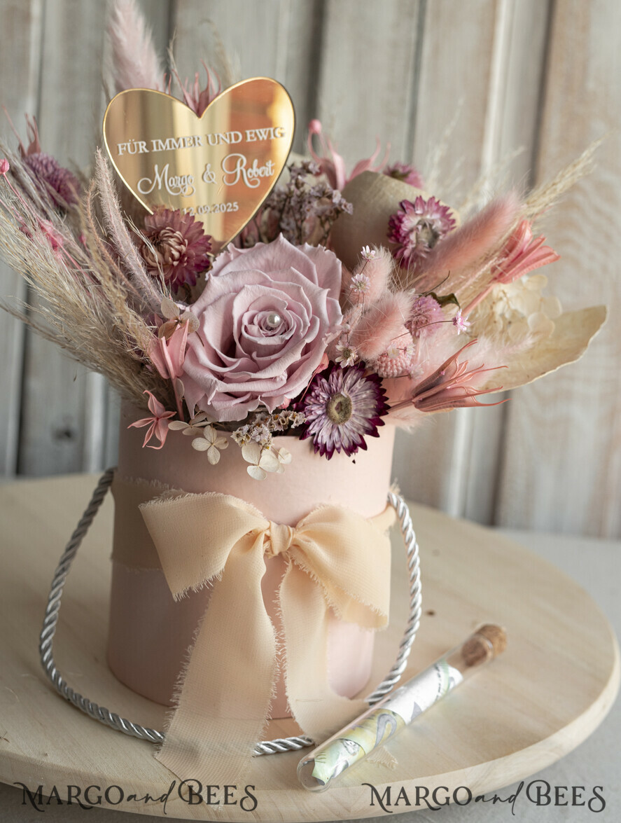 NEWLY WEDS COUPLE GIFTS Geldgeschenk zur Hochzeit Geschenkschachtel für Geld Geldgeschenk zur Hochzeit mit Strauß aus Trockenblumen personalisiert