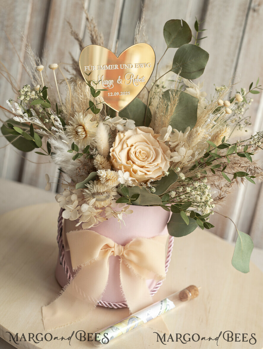 NEWLY WEDS COUPLE GIFTS Geldgeschenk zur Hochzeit Geschenkschachtel für Geld Geldgeschenk zur Hochzeit mit Strauß aus Trockenblumen personalisiert