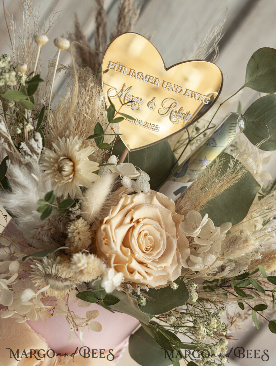 NEWLY WEDS COUPLE GIFTS Geldgeschenk zur Hochzeit Geschenkschachtel für Geld Geldgeschenk zur Hochzeit mit Strauß aus Trockenblumen personalisiert