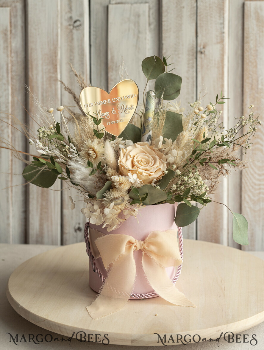 NEWLY WEDS COUPLE GIFTS Geldgeschenk zur Hochzeit Geschenkschachtel für Geld Geldgeschenk zur Hochzeit mit Strauß aus Trockenblumen personalisiert