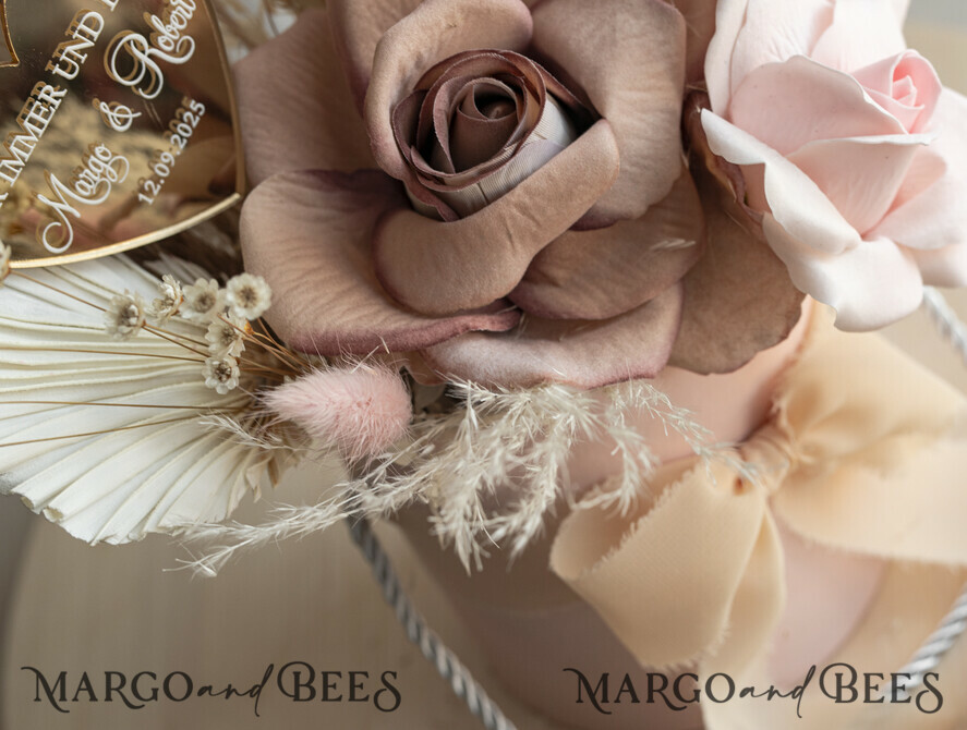 NEWLY WEDS COUPLE GIFTS Geldgeschenk zur Hochzeit Geschenkschachtel für Geld Geldgeschenk zur Hochzeit mit Strauß aus Trockenblumen personalisiert