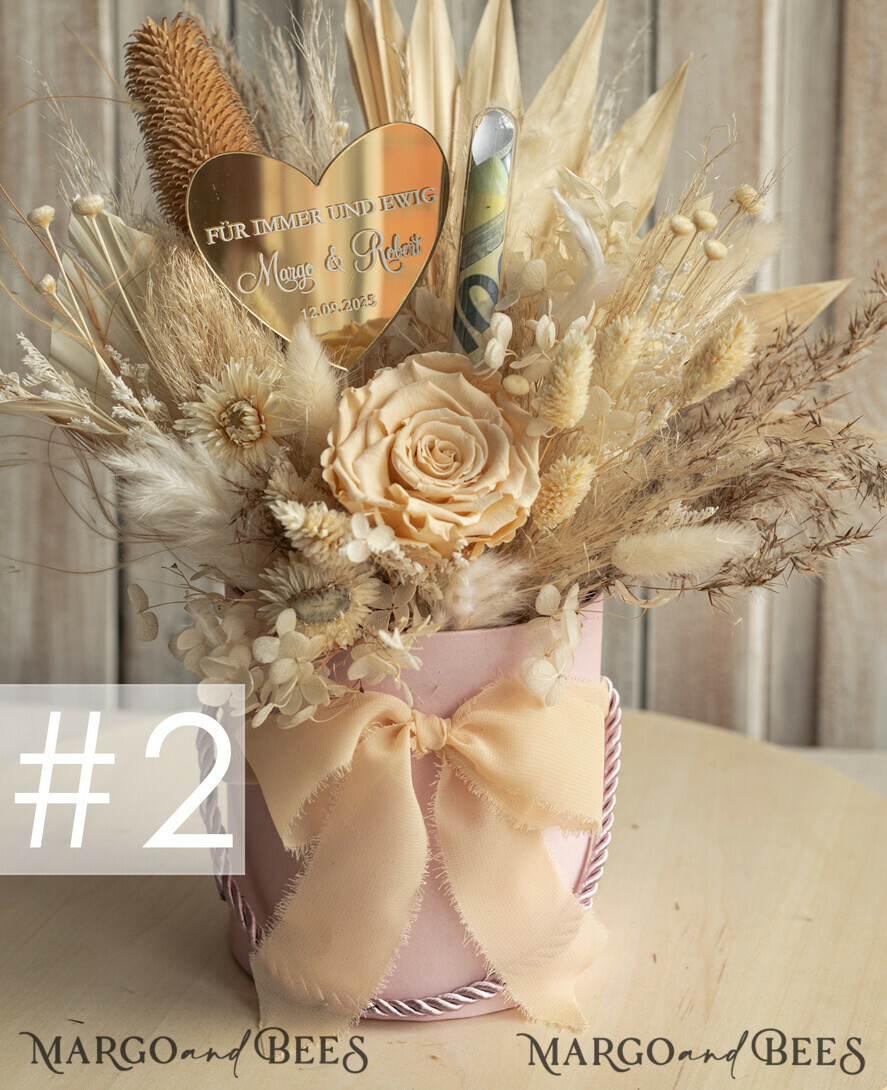 NEWLY WEDS COUPLE GIFTS Geldgeschenk zur Hochzeit Geschenkschachtel für Geld Geldgeschenk zur Hochzeit mit Strauß aus Trockenblumen personalisiert