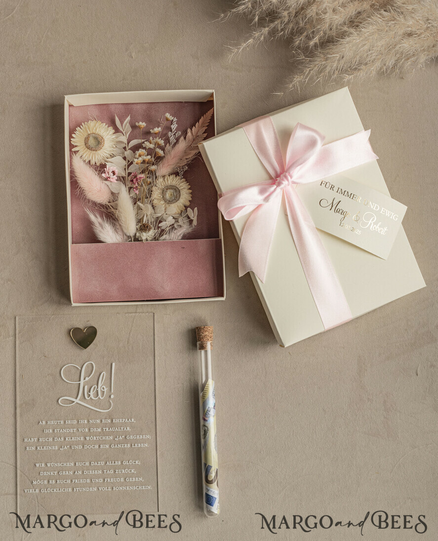 FRISCH VERHEIRATETES PAAR GESCHENKE Geldgeschenk zur Hochzeit Geschenkschachtel für Geld Geldgeschenk zur Hochzeit mit Strauß aus Trockenblumen personalisiert, Reagenzglas für Geld.