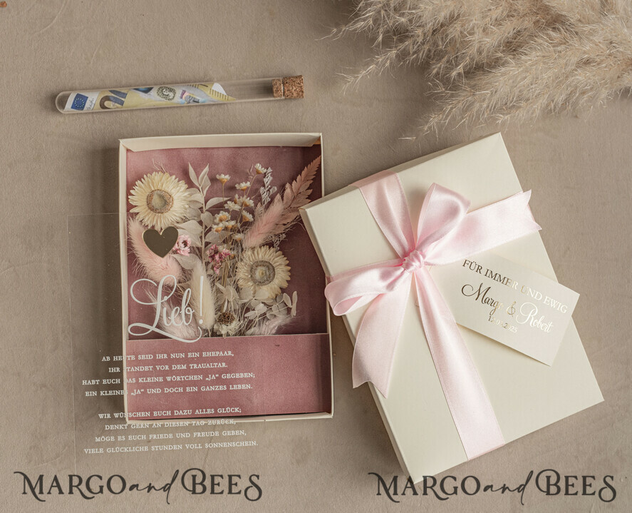 FRISCH VERHEIRATETES PAAR GESCHENKE Geldgeschenk zur Hochzeit Geschenkschachtel für Geld Geldgeschenk zur Hochzeit mit Strauß aus Trockenblumen personalisiert, Reagenzglas für Geld.