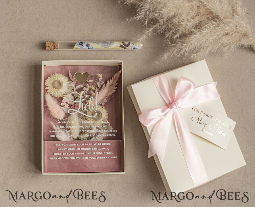 NEWLY WEDS COUPLE GIFTS Geldgeschenk zur Hochzeit Geschenkschachtel für Geld Geldgeschenk zur Hochzeit mit Strauß aus Trockenblumen personalisiert, Reagenzglas für Geld - gift box for money