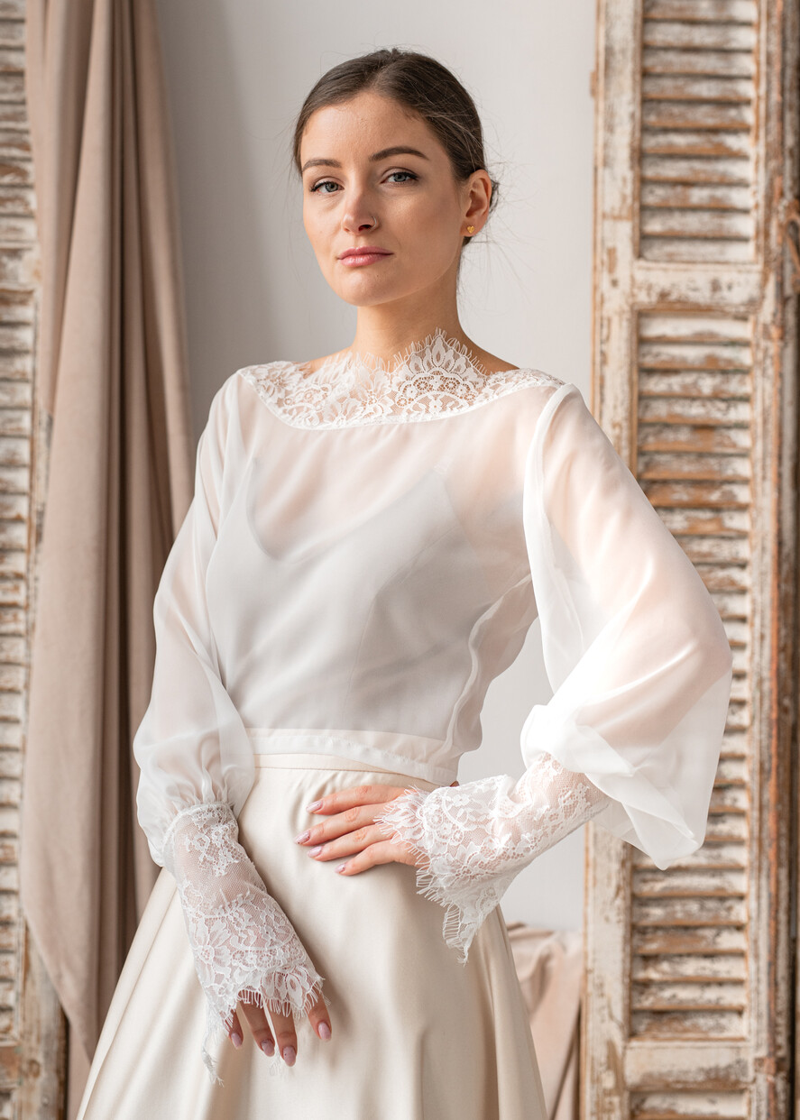BRIDE bolero, robes, garter LACE WEDDING BOLERO Ivory Silk and Lace Wedding bolero long sleeve, Shrug Women Wedding, Bridal Backless Coverup, Ivory Blouse for Bride, Bridal Lace Blouse, dress capalet