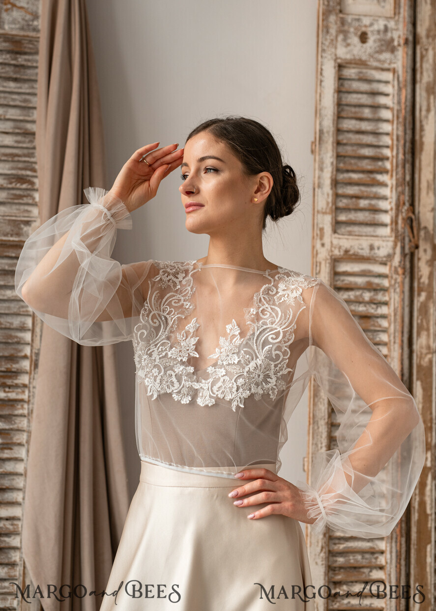 BRIDE bolero, robes, garter LACE WEDDING BOLERO Ivory Lace Wedding bolero puff sleeve, Shrug Women Wedding, Bridal Backless Coverup, Ivory Blouse for Bride, Bridal Lace Blouse, dress capalet