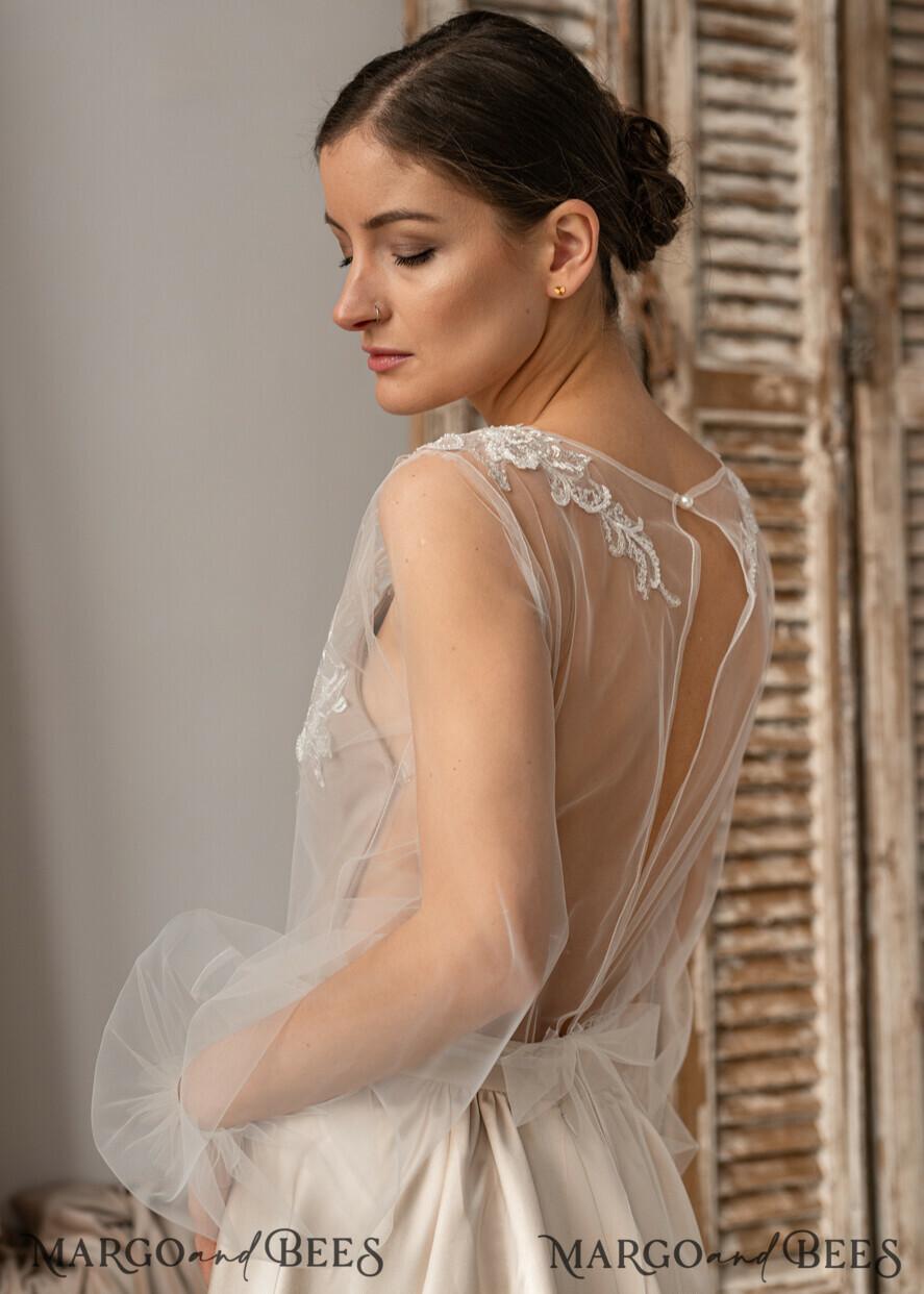 BRIDE bolero, robes, garter LACE WEDDING BOLERO Ivory Lace Wedding bolero puff sleeve, Shrug Women Wedding, Bridal Backless Coverup, Ivory Blouse for Bride, Bridal Lace Blouse, dress capalet