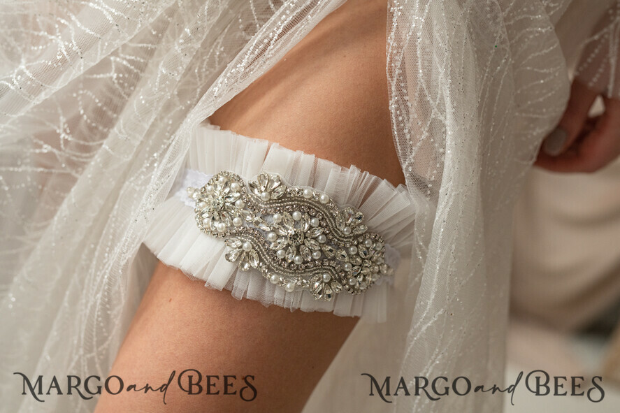 BRAUT Bolero, Kleider, Strumpfband NACHTKLEID / UNTERHEMD Weißes/Elfenbein Nachthemd mit Perlen, Seidensatin für die Braut, Brautunterkleid, Hochzeitsunterwäsche, Brautunterwäsche, Braut-Nachthemd.
