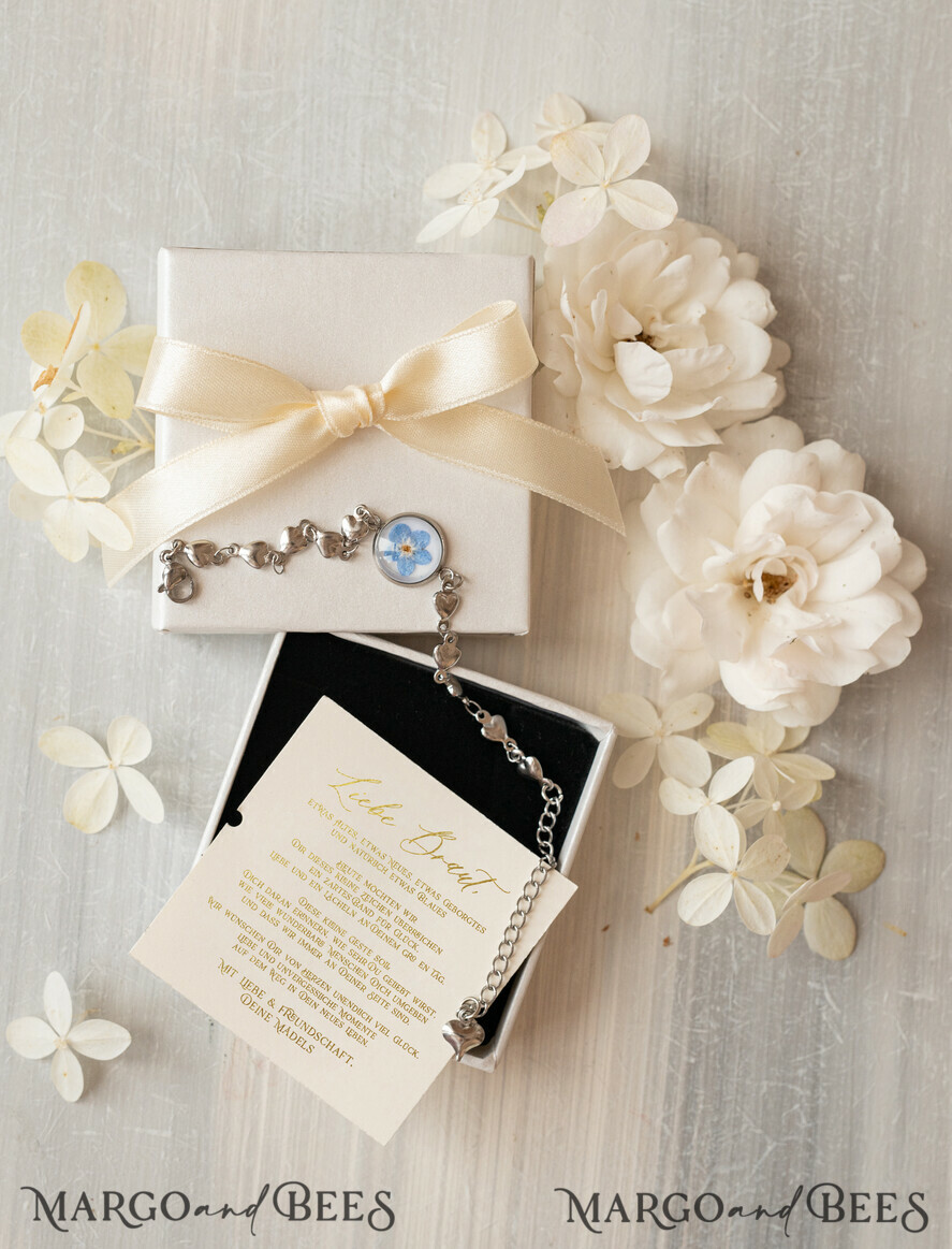 BRIDESMAID/BEST MAN BOX Trauzeuge Fragen Geschenkbox Ein Geschenk für die Braut – Ein Armband mit einer Vergissmeinnicht-Blume in einer Geschenkbox mit Widmung