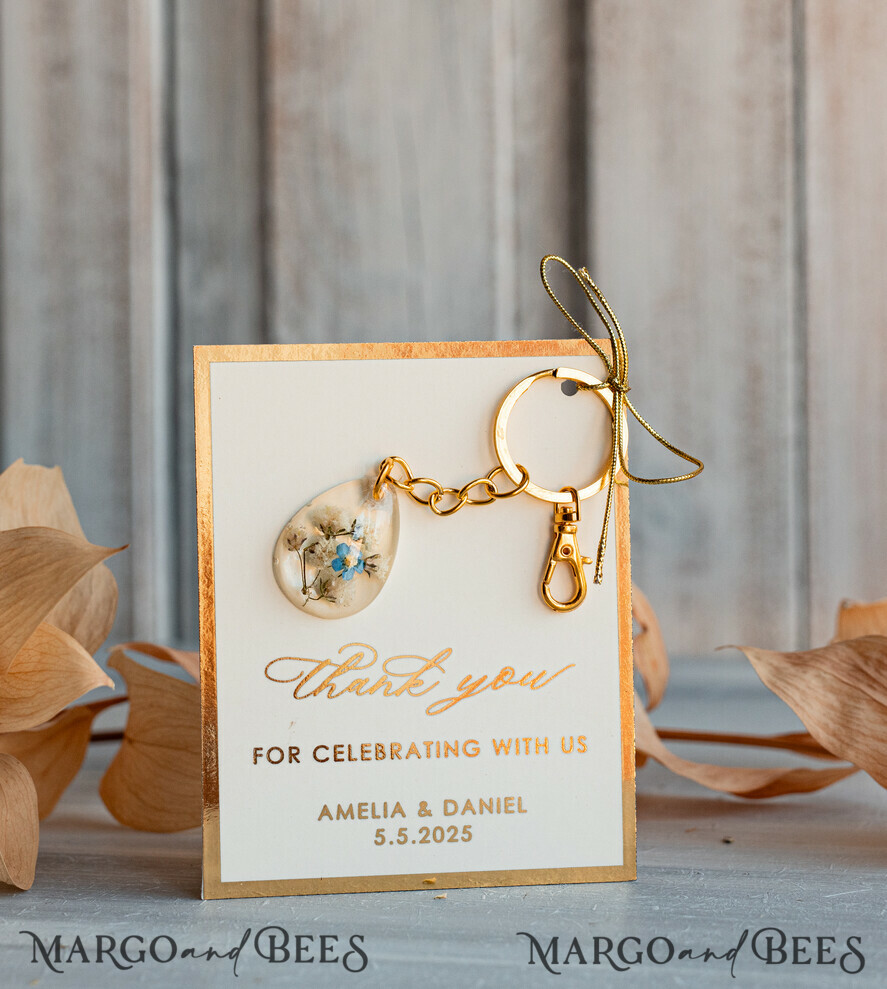 WEDDING FAVORS Resin Custom Resin Keychain Wedding Favors For Guests in bulk Custom Resin forget me not and baby breath flower Keychain, Golden personalised Thank you gifts Teardrop Keychain with Gold-Plated Stainless Steel Hardware