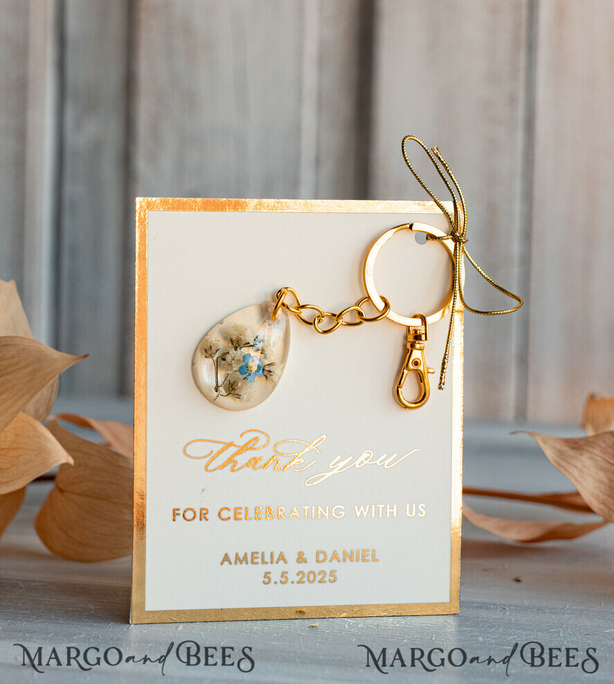 WEDDING FAVORS Resin Custom Resin Keychain Wedding Favors For Guests in bulk Custom Resin forget me not and baby breath flower Keychain, Golden personalised Thank you gifts Teardrop Keychain with Gold-Plated Stainless Steel Hardware