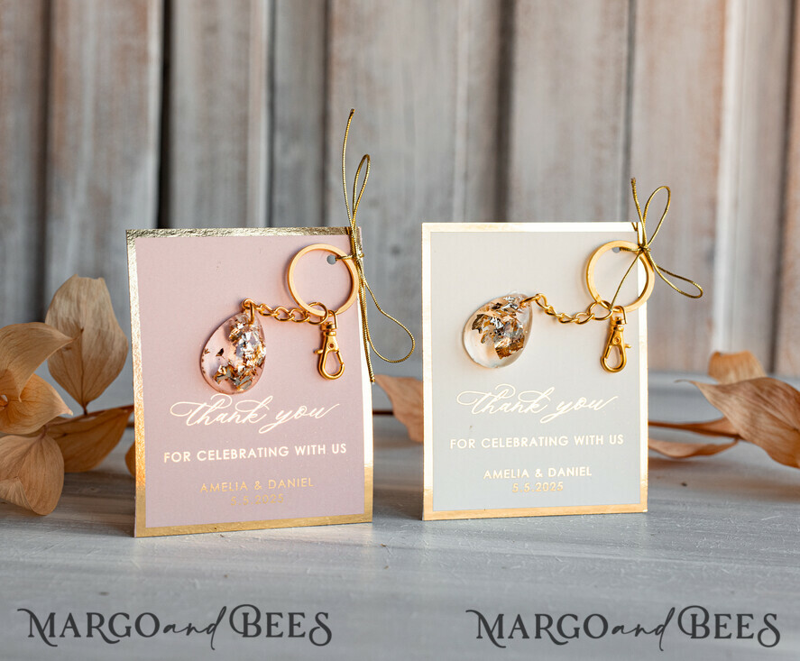 WEDDING FAVORS Resin Custom Resin Keychain Wedding Favors For Guests in bulk Custom Resin glamour golden Keychain, Golden personalised Thank you gifts Teardrop Keychain with Gold-Plated Stainless Steel Hardware