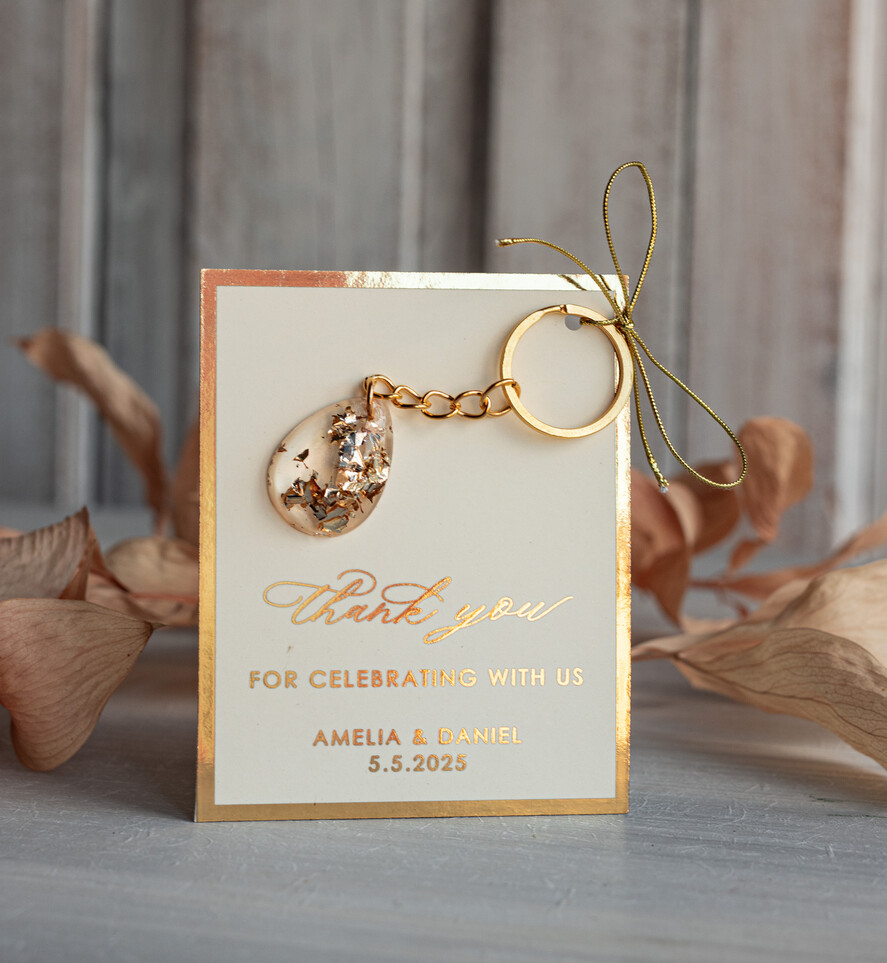 WEDDING FAVORS Resin Custom Resin Keychain Wedding Favors For Guests in bulk Custom Resin Keychain, Golden personalised Thank you gifts Teardrop Keychain with Gold-Plated Stainless Steel Hardware