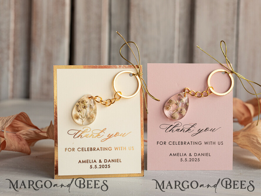 WEDDING FAVORS Resin Custom Resin Keychain Wedding Favors For Guests in bulk Custom Resin Keychain with heart, Golden personalised Thank you gifts Teardrop Keychain with Gold-Plated Stainless Steel Hardware