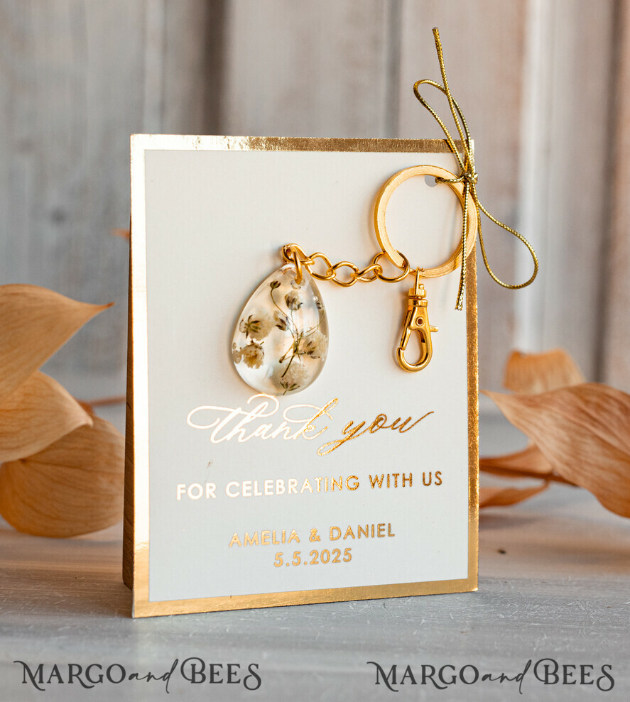WEDDING FAVORS Resin Custom Resin Keychain Wedding Favors For Guests in bulk Custom Resin baby breath flower Keychain, Golden personalised Thank you gifts Teardrop Keychain with Gold-Plated Stainless Steel Hardware