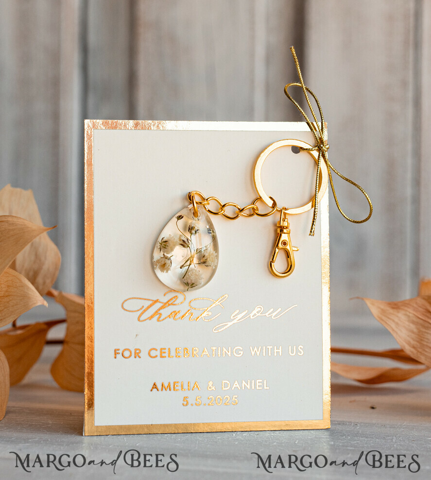 WEDDING FAVORS Resin Custom Resin Keychain Wedding Favors For Guests in bulk Custom Resin baby breath flower Keychain, Golden personalised Thank you gifts Teardrop Keychain with Gold-Plated Stainless Steel Hardware