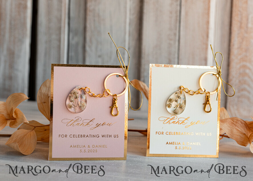 WEDDING FAVORS Resin Custom Resin Keychain Wedding Favors For Guests in bulk Custom Resin baby breath flower Keychain, Golden personalised Thank you gifts Teardrop Keychain with Gold-Plated Stainless Steel Hardware