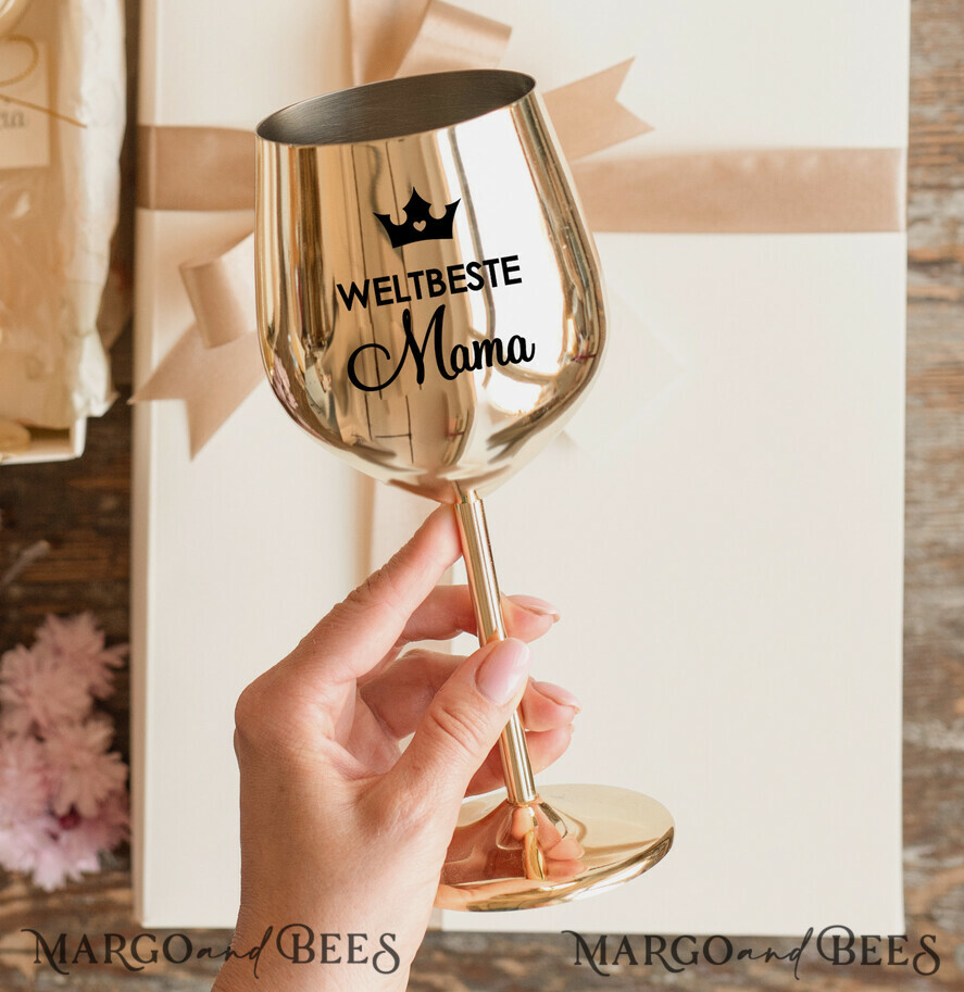 Geschenke zum Muttertag Geschenkset Entspannung Geschenkidee zum Muttertag: Goldenes Schnapsglas & Flaschenetikett – Geschenkset für Mama mit Glückwünschen