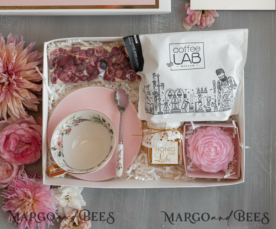 Geschenke zum Muttertag Geschenkset mit Tasse Geschenkbox mit Tasse – Tee & Kaffee Set für Mama mit Schokolade, Honig & Kerze