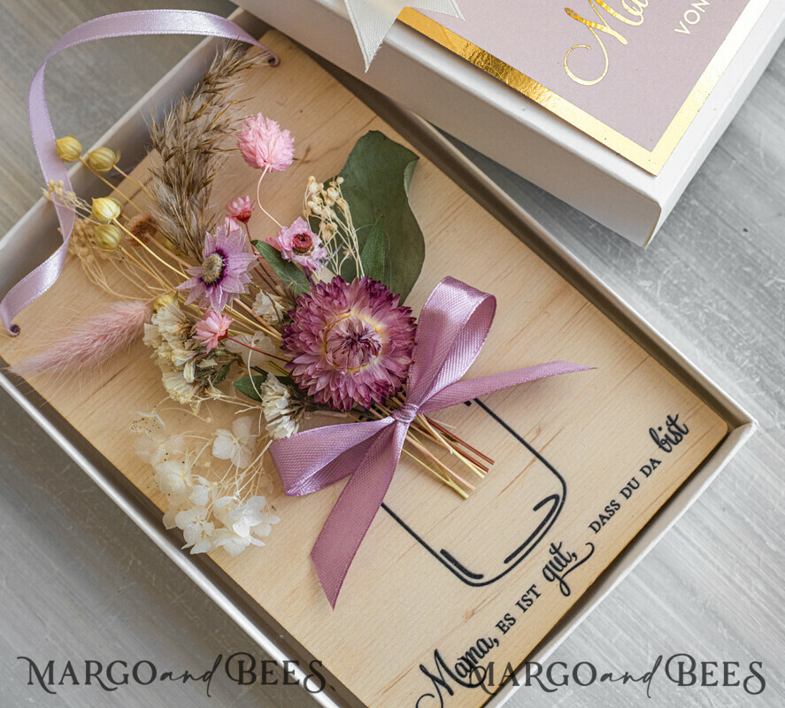 Geschenke zum Muttertag Grußkarten für Mama Holzkarte mit Widmung für Mama – Geschenkbox mit Trockenblumen Geschenk in eleganter Box mit Trockenblumen zum Muttertag Geschenkidee zum Muttertag