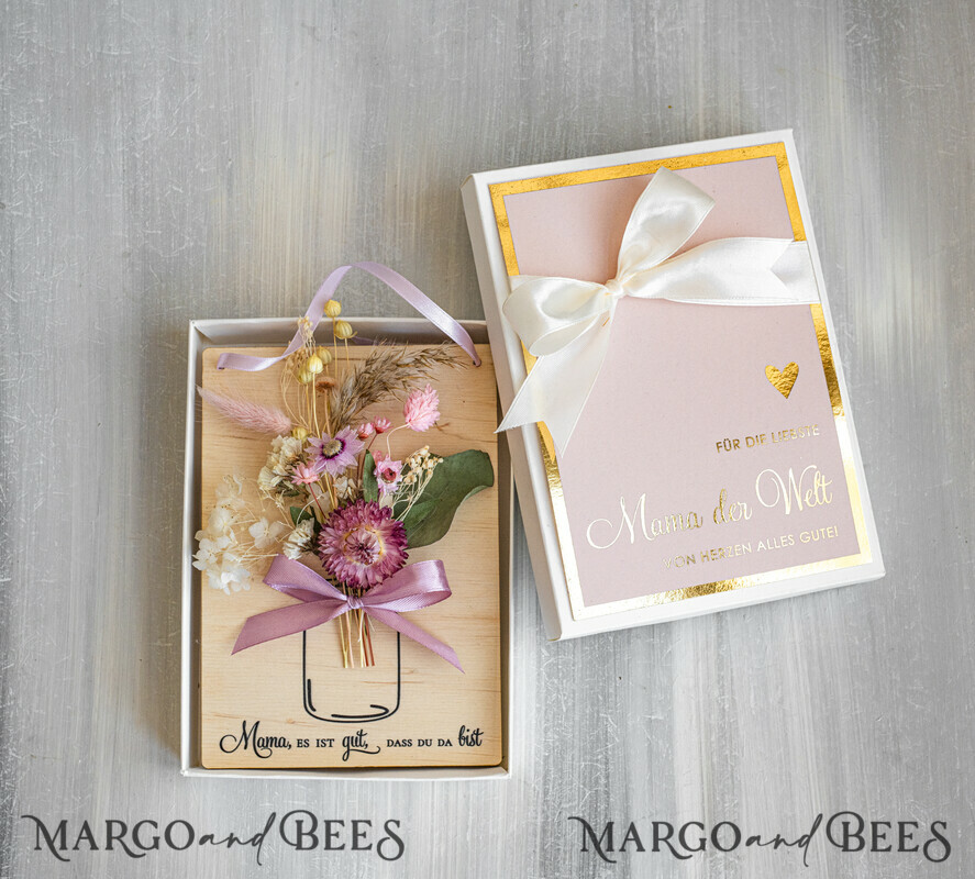 Geschenke zum Muttertag Grußkarten für Mama Holzkarte mit Widmung für Mama – Geschenkbox mit Trockenblumen Geschenk in eleganter Box mit Trockenblumen zum Muttertag Geschenkidee zum Muttertag