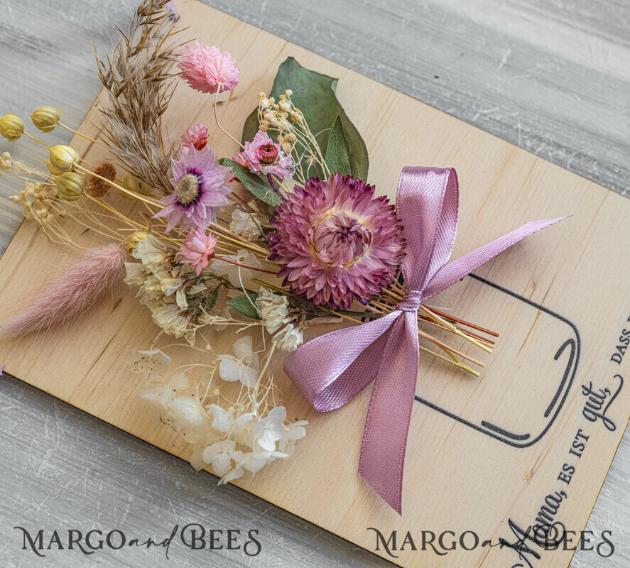 Geschenke zum Muttertag Grußkarten für Mama Holzkarte mit Widmung für Mama – Geschenkbox mit Trockenblumen Geschenk in eleganter Box mit Trockenblumen zum Muttertag Geschenkidee zum Muttertag