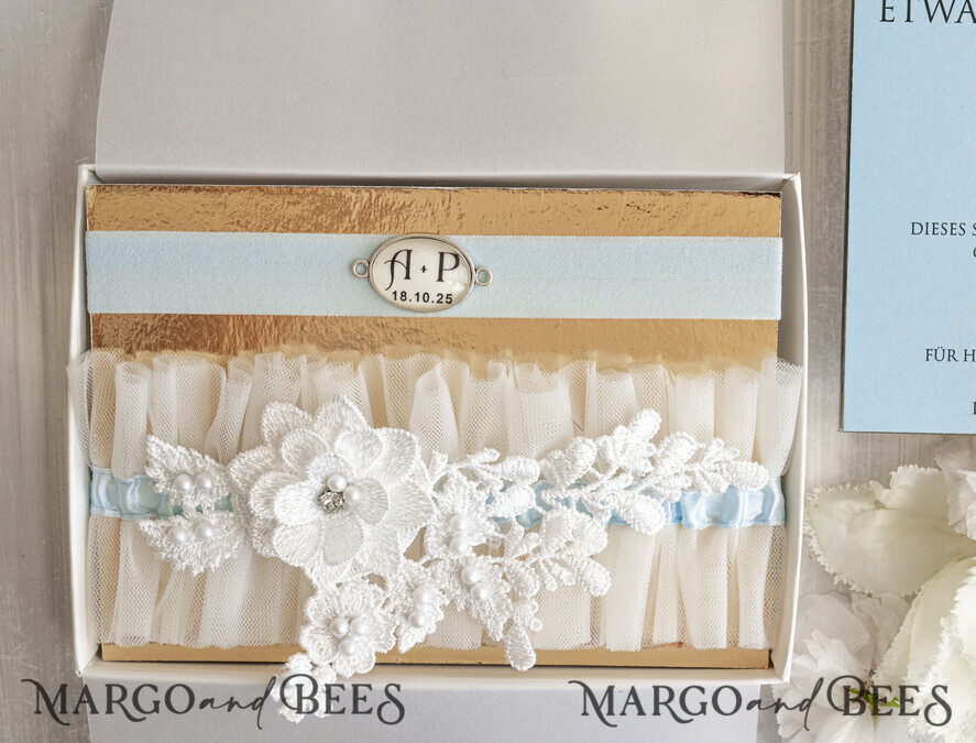 BRIDE bolero, robes, garter Geschenkidee für die Braut Strumpfband Strumpfband Etwas Blaues Geschenk für die Braut von der Trauzeugin JGA