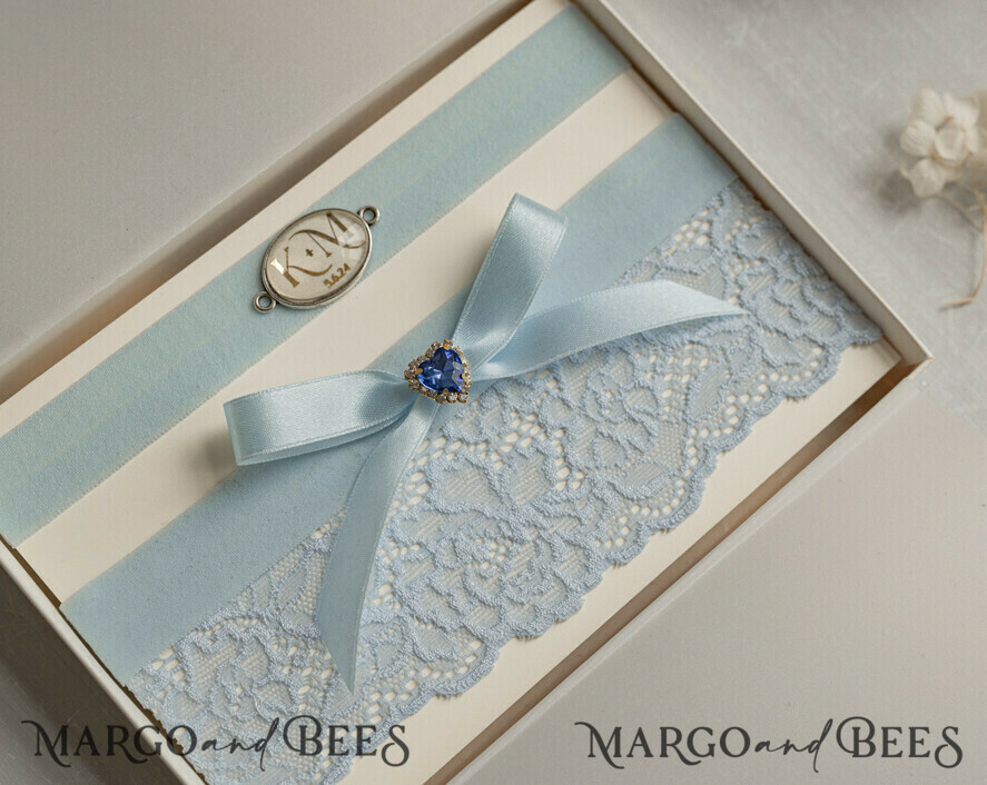 BRIDE bolero, robes, garter Geschenkidee für die Braut Strumpfband Doppeltes Strumpfband-Set für die Braut – edel & romantisch in Geschenkbox mit Gedicht – perfektes Geschenk zur Hochzeit