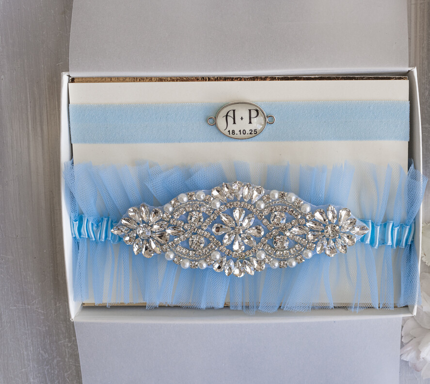 BRIDE bolero, robes, garter Geschenkidee für die Braut Strumpfband Strumpfband Etwas Blaues Geschenk für die Braut von der Trauzeugin JGA