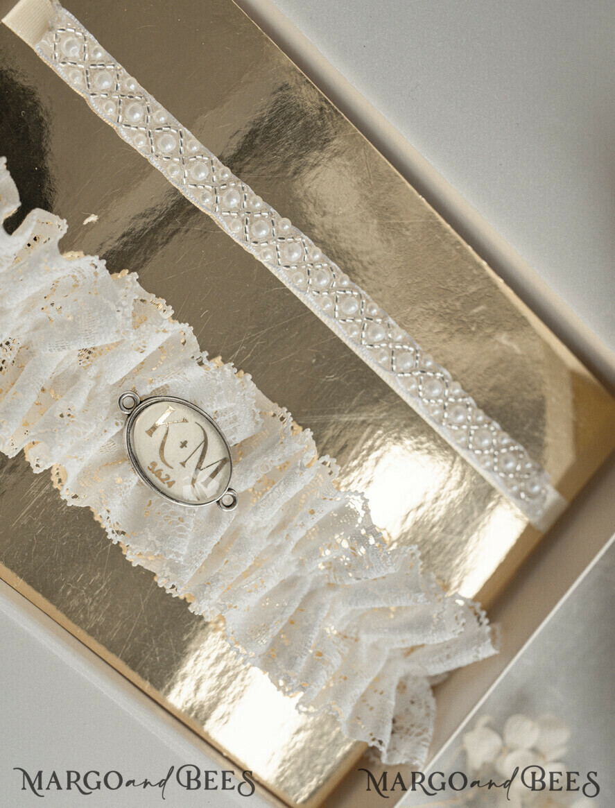 BRIDE bolero, robes, garter Geschenkidee für die Braut Strumpfband Exklusives Geschenkset für die Braut – Doppeltes Strumpfband mit Grußkarte in edler Geschenkbox