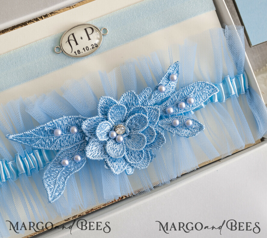 BRIDE bolero, robes, garter Geschenkidee für die Braut Strumpfband Strumpfband Etwas Blaues Geschenk für die Braut von der Trauzeugin JGA