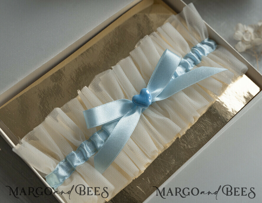 BRIDE bolero, robes, garter Geschenkidee für die Braut Strumpfband Elegantes Strumpfband für die Braut – Geschenkbox mit „Etwas Blauem“ und Grußkarte