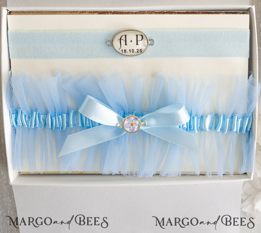 BRIDE bolero, robes, garter Geschenkidee für die Braut Strumpfband Strumpfband Etwas Blaues Geschenk für die Braut von der Trauzeugin JGA