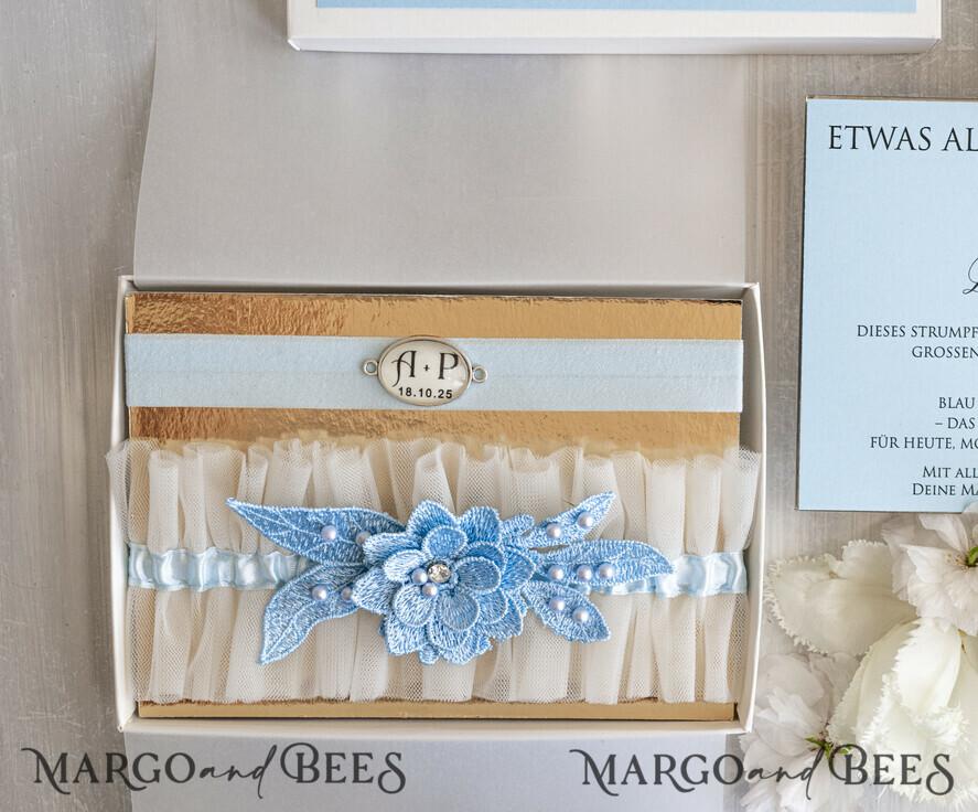 BRIDE bolero, robes, garter Geschenkidee für die Braut Strumpfband Strumpfband Etwas Blaues Geschenk für die Braut von der Trauzeugin JGA