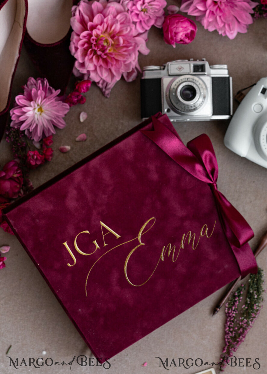 BRIDAL SHOWER INVITATIONS JGA geschenk braut JGA Kartenbox aus Samt – personalisiert mit goldener Prägung, inkl. Gästekarten für die Braut